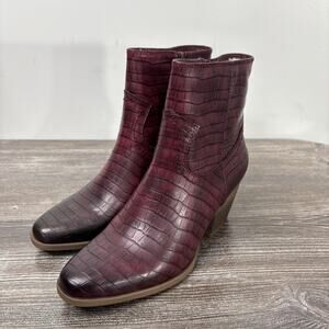 New! Frye And Co Sylvi Ankle Booties Womens Size 6M Maroon Croc Block Heel Boots